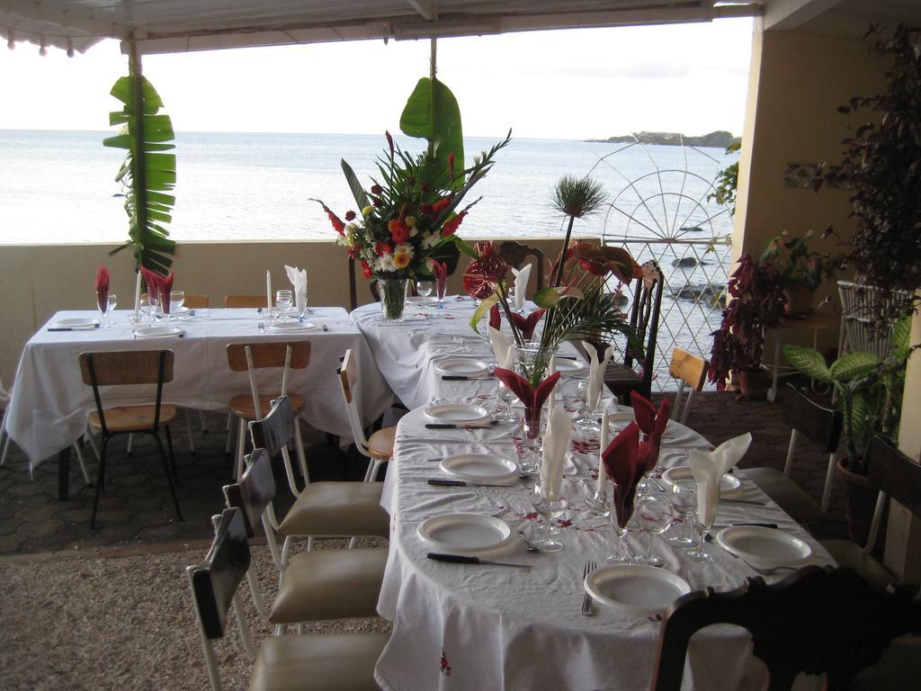 Le Cactus Guest House Baie-du-Tombeau Exterior foto